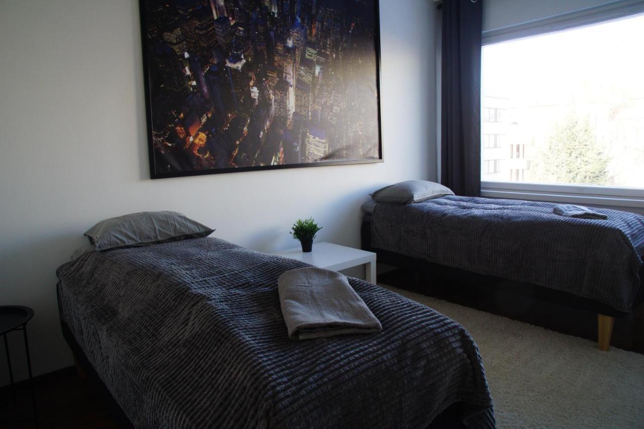 Oulu City Center 4-Room Apartment Parking Esterno foto