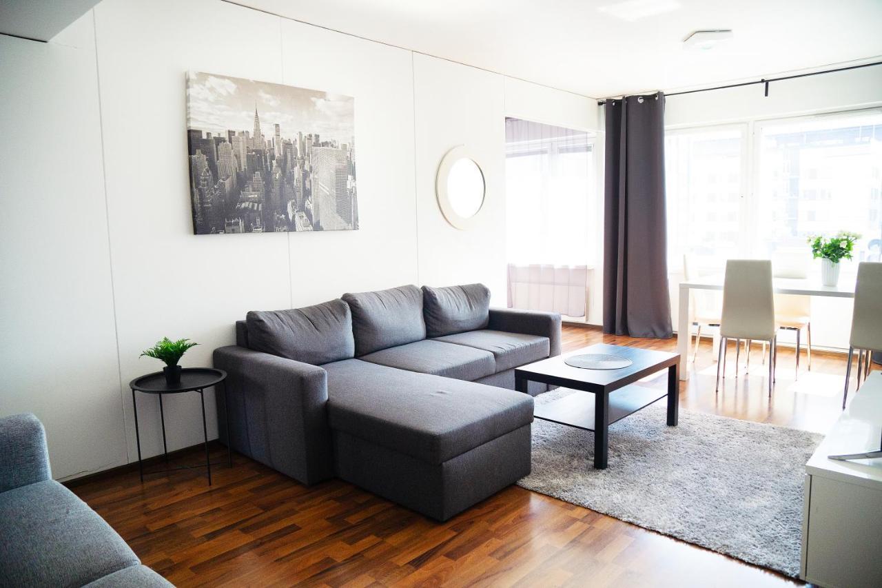 Oulu City Center 4-Room Apartment Parking Esterno foto