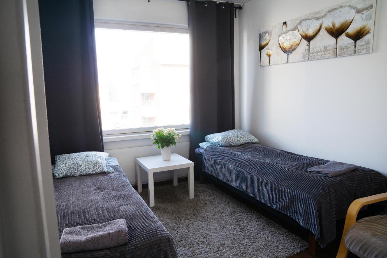 Oulu City Center 4-Room Apartment Parking Esterno foto